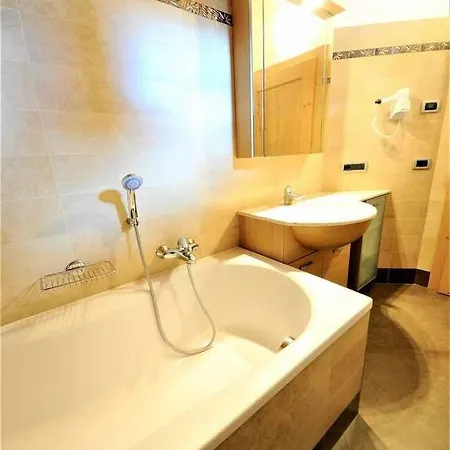 Appartamenti Neve By Livigno Accomodation Exterior photo